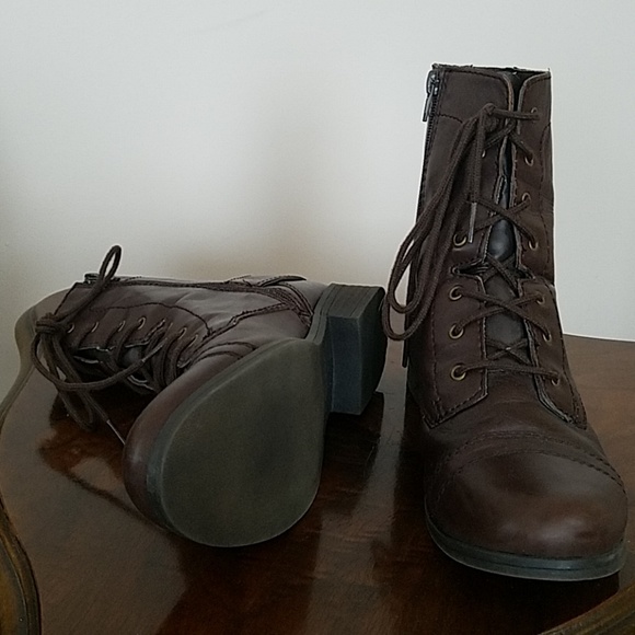 Kelly & Katie brown boots, 8M - Picture 4 of 8